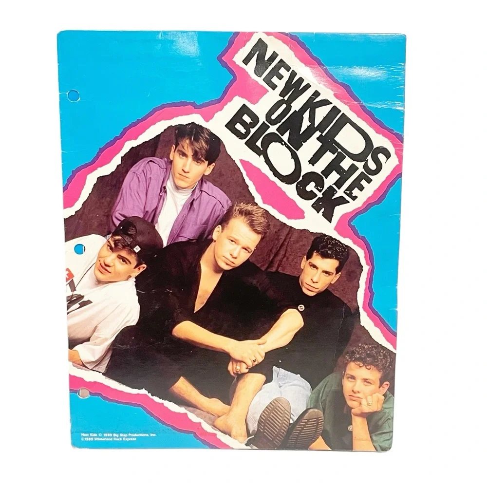 Vintage 1989 New Kids On The Block NKOTB Souvenir‎ 3 Ring Folder Posters Cutout